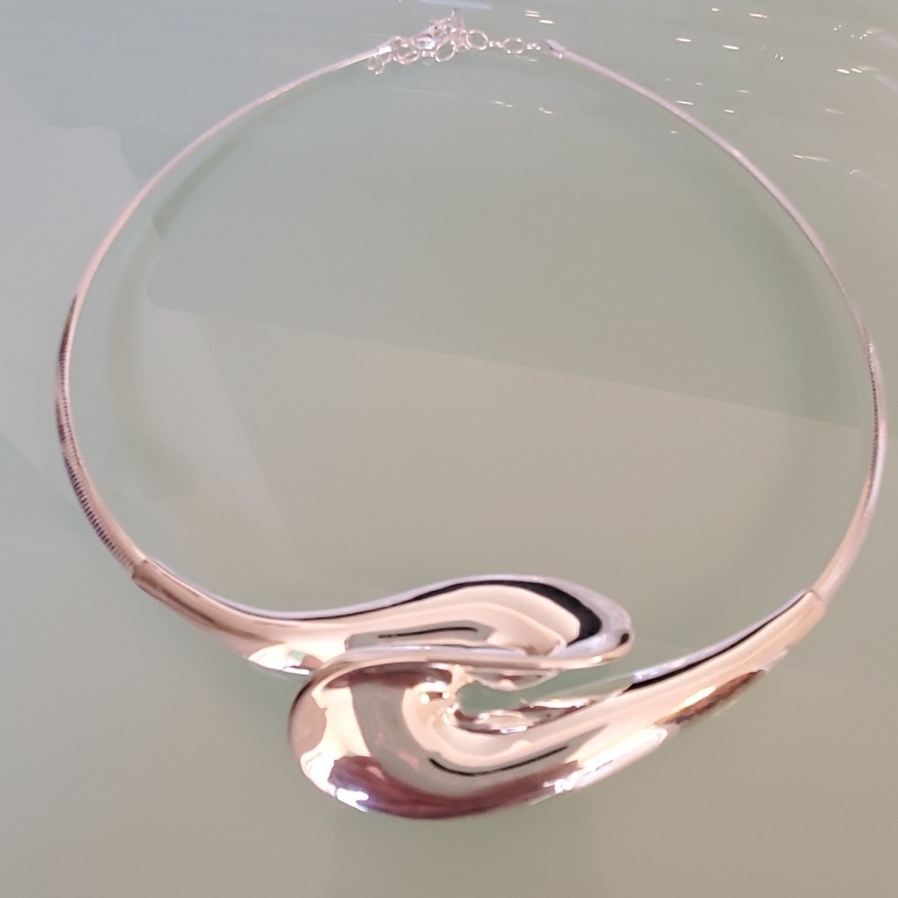 Sterling silver wave design Necklace